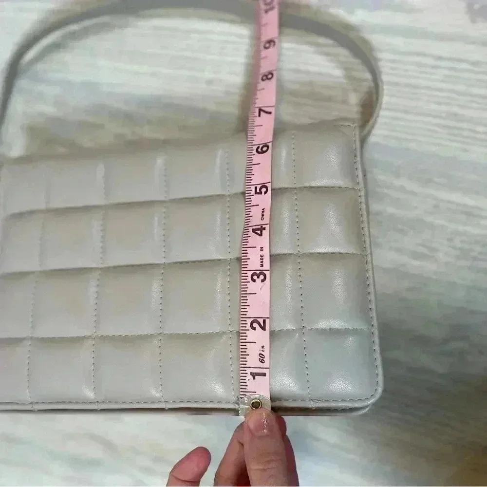 H&M Stella Crossbody shoulder bag‎ purse quilted beige snap classic blogger coco